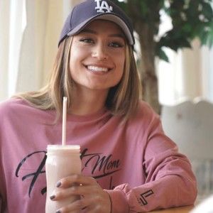 Meet your Posher, Marlana